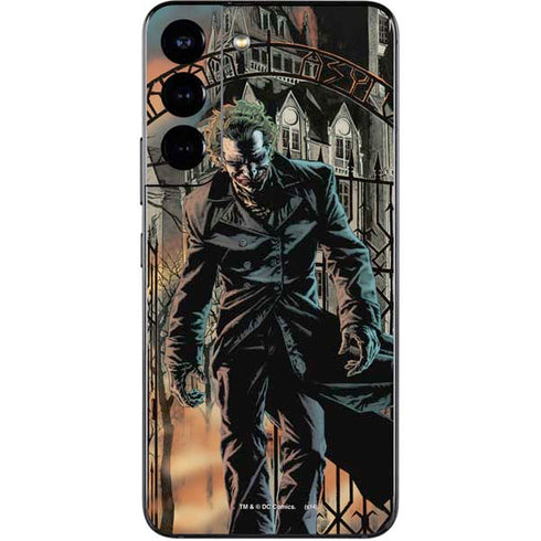 DC Comics The Joker Walking Dark Grounds Comic Art By Lee Bermejo Galaxy S22 Skin